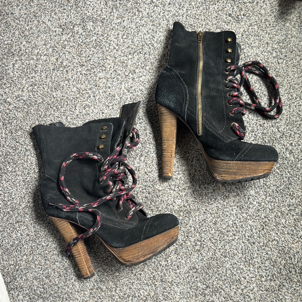 Platform lace up booties. - Picture 2 of 5